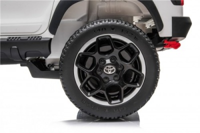 Детский электромобиль Toyota Hilux (DK-HL850) белый