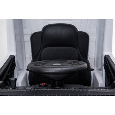 Детский электромобиль Mercedes-Benz Actros белый