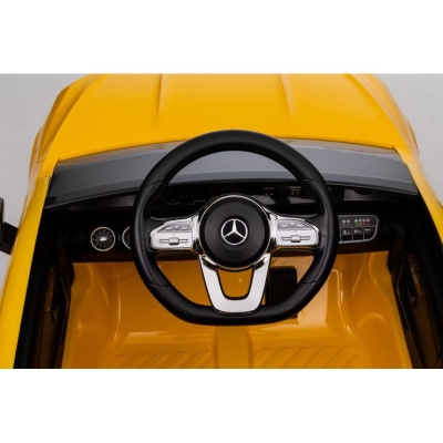Автомобиль Mercedes Benz CLA45 ХМХ628 Желтый