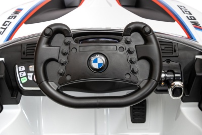 Электромобиль BMW М6 GT 3 (белый)