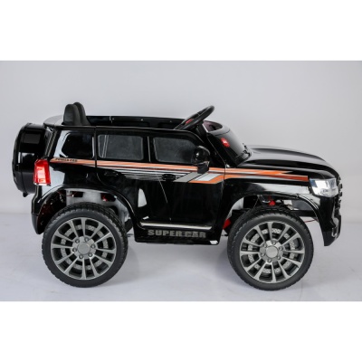 Джип Toyota LC300 3818 Черный краска