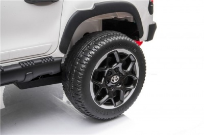 Детский электромобиль Toyota Hilux (DK-HL850) белый