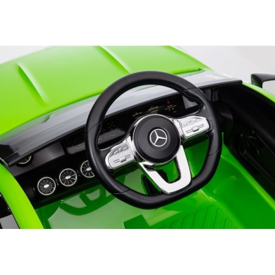 Автомобиль Mercedes Benz CLA45 ХМХ628 Зеленый