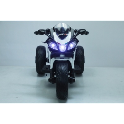 Трицикл Aprilia 3.0 YKB1823 Белый
