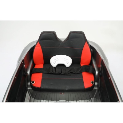 Автомобиль BMW i7 9381 Серебро краска