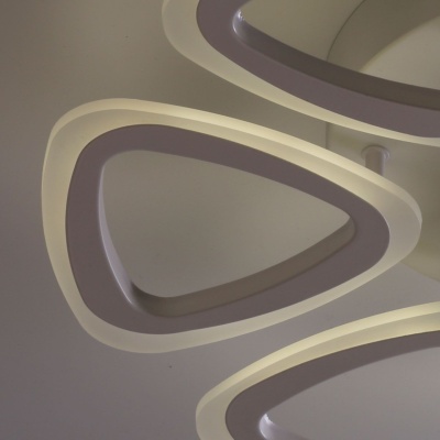 Люстра (пульт) Мадлен 96W LED 220 V (424013006)