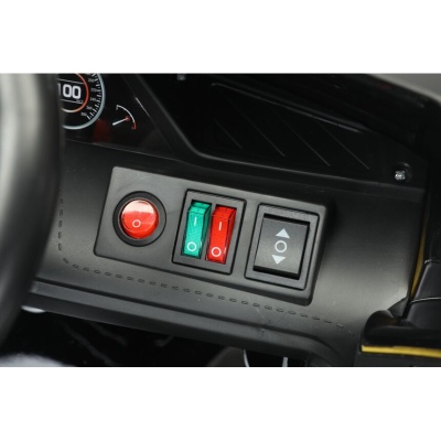 Автомобиль BMW i7 9381 Черный краска