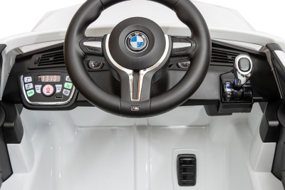 Электромобиль BMW X5M (белый)