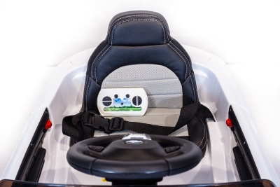 Электромобиль BMW XMX 835 (белый)