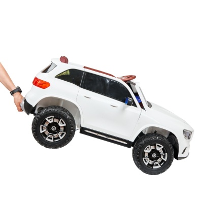 Электромобиль Mercedes-Benz GLB (белый)