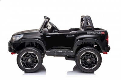 Детский электромобиль Toyota Hilux (DK-HL850) черный глянец