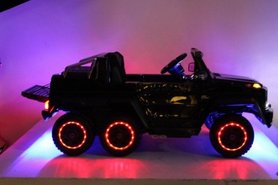 Детский элктромобиль Мercedes-Benz A006AA черный