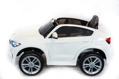 Электромобиль BMW X6M mini JJ2199 (белый)