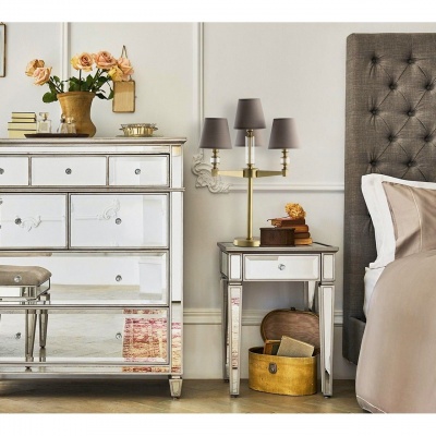 Настольная лампа ДельРей 4*40W E14 220V (700032404)