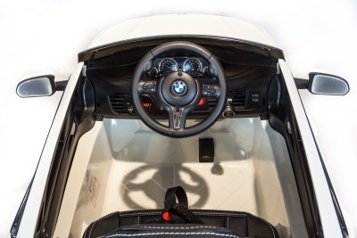 Электромобиль BMW X6M mini JJ2199 (белый)