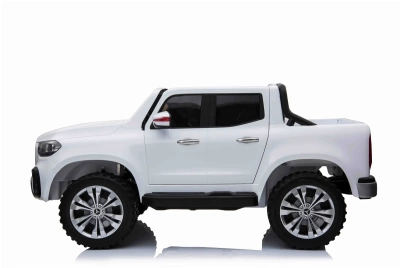 Электромобиль Merсedes-Benz X-Class 4x4 (белый)