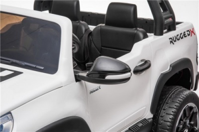 Детский электромобиль Toyota Hilux (DK-HL850) белый