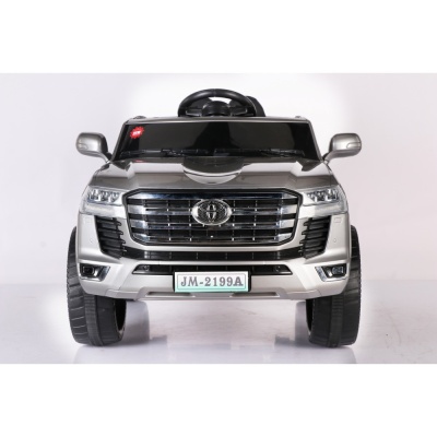 Джип Toyota LC300 3818 Серебро краска