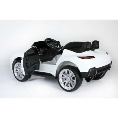Автомобиль BMW i7 9381 Белый