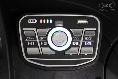 Детский электромобиль X888XX красный