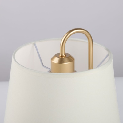 Настольная лампа Вега 1*40W E 27 220 V (329032801)