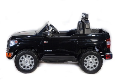 Электромобиль TOYOTA TUNDRA (чёрный краска)