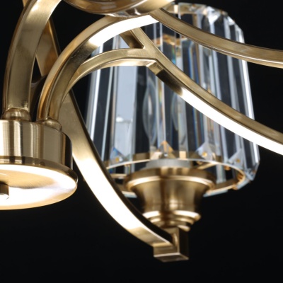 Люстра Илвита 8*60W E14 220 V (624011108)