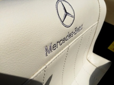 Детский электромобиль Mercedes 300S красный глянец