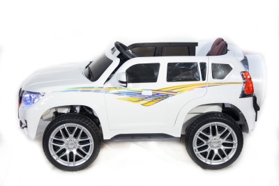 Электромобиль Toyota Prado 4х4 (белый)