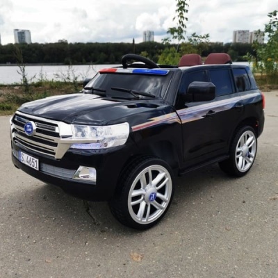 Джип Land Cruiser 4651 Черный краска