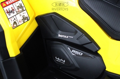 Детский электроквадроцикл BRP Can-Am Outlander (Y888YY) желтый