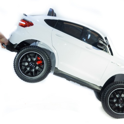 Электромобиль Mercedes-Benz AMG GLC63 2.0 Coupe 4x4 (белый)