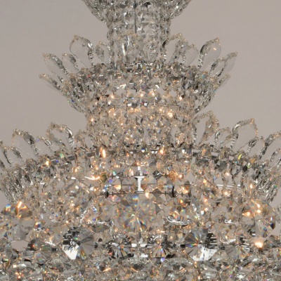 Люстра Лаура 42*40W Е14 220 V (345011642)