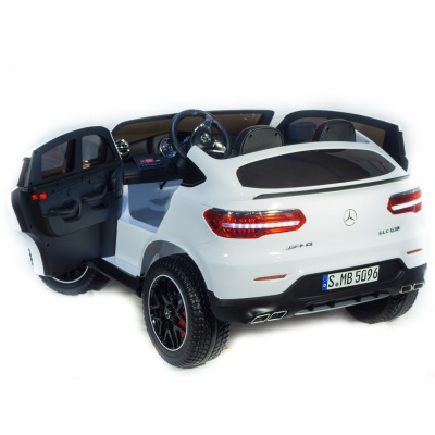 Электромобиль Mercedes-Benz AMG GLC63 2.0 Coupe 4x4 (белый)