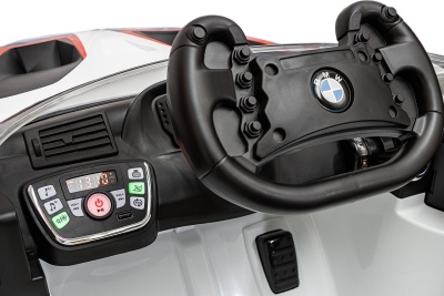 Электромобиль BMW М6 GT 3 (белый)